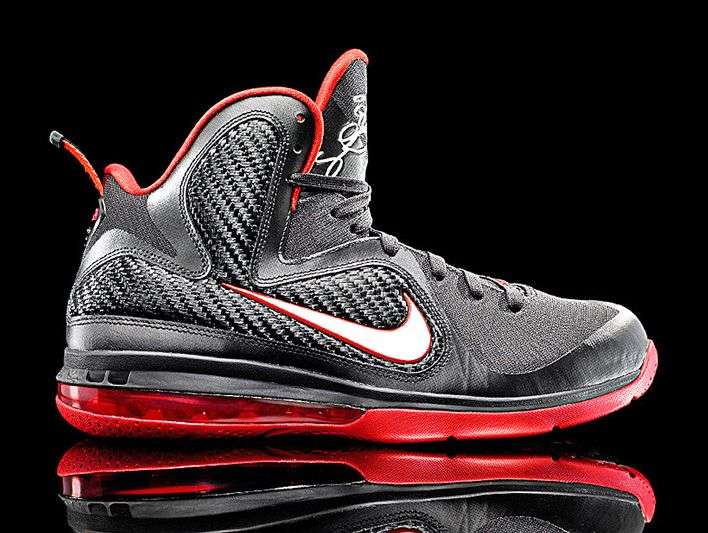 06-lebron-sneakers-07.jpg 06-lebron-sneakers-07.jpg