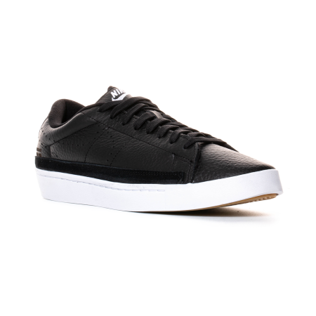 Black nike best sale blazer low