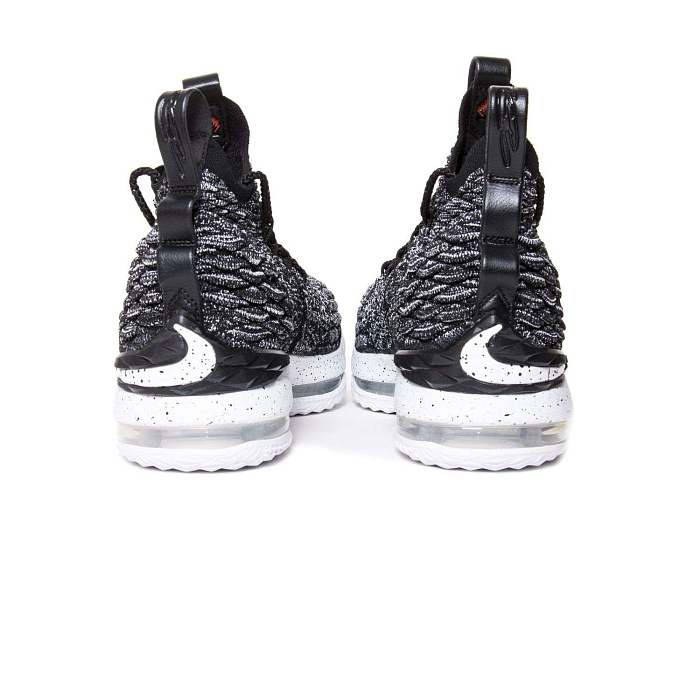 Кроссовки Nike подростковые Lebron XV GS 922811-002